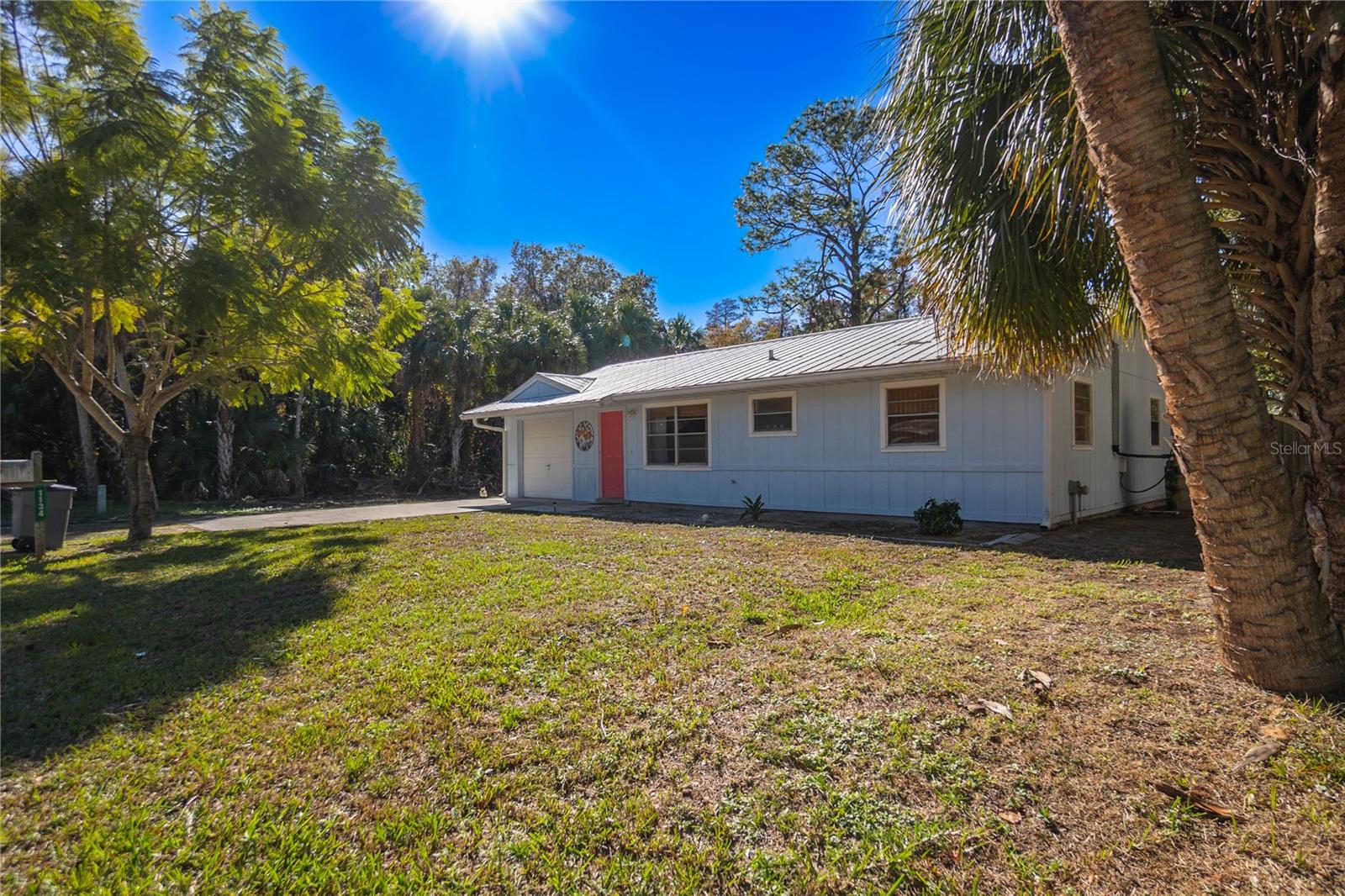 Photo 2 of 1134 N FAN PALM PT