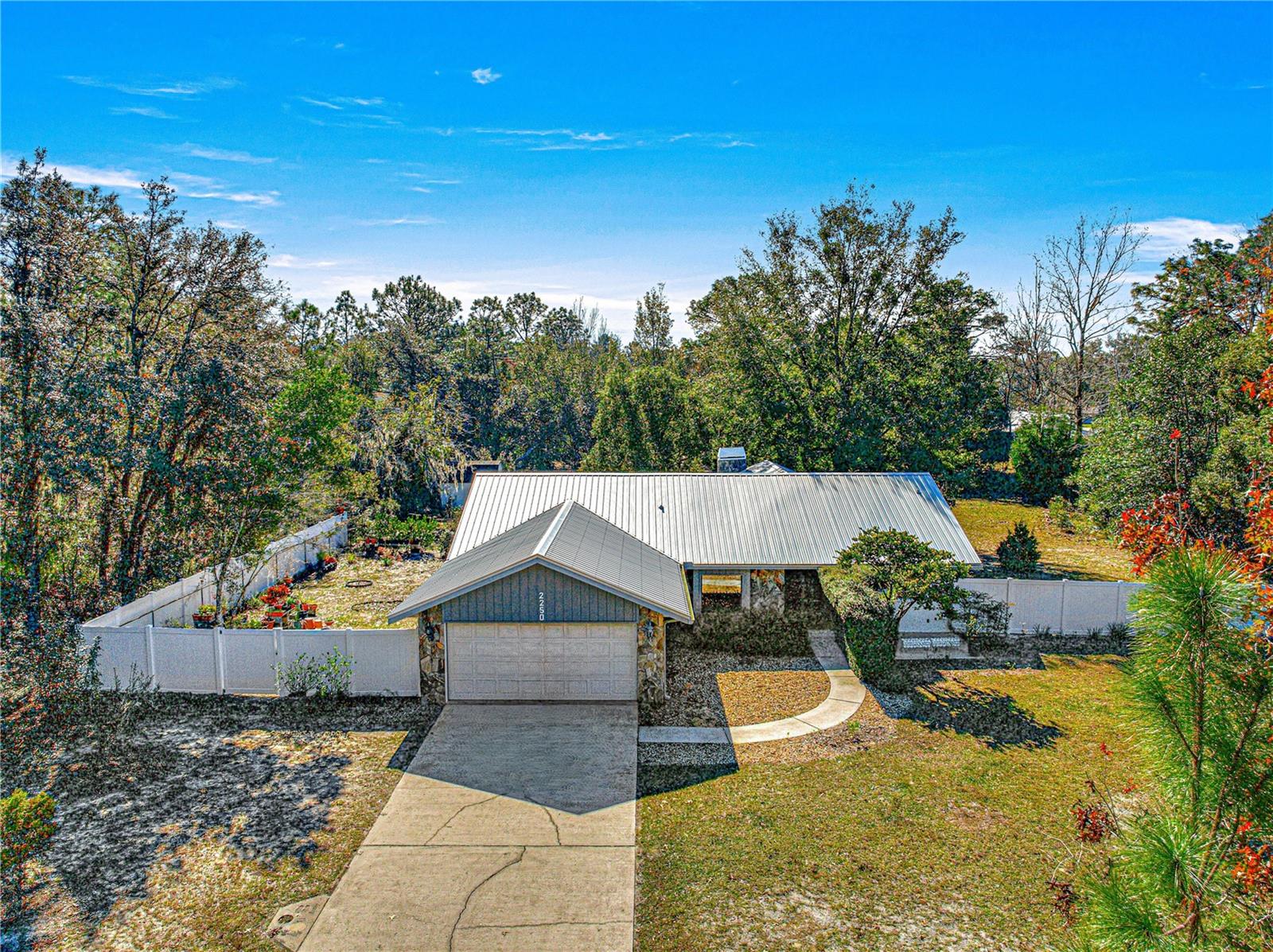 Photo of 2250 W MIDDLE LN