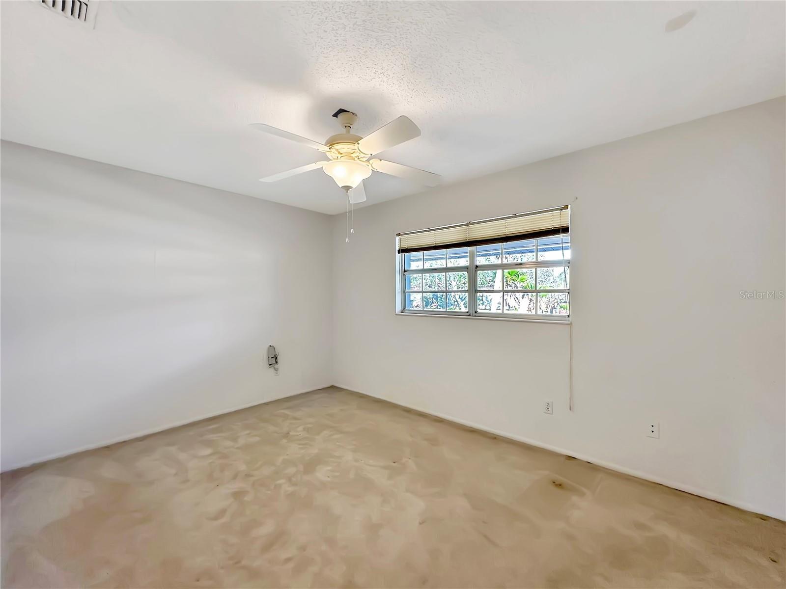 Photo 2 of 1314 SUNFISH DR