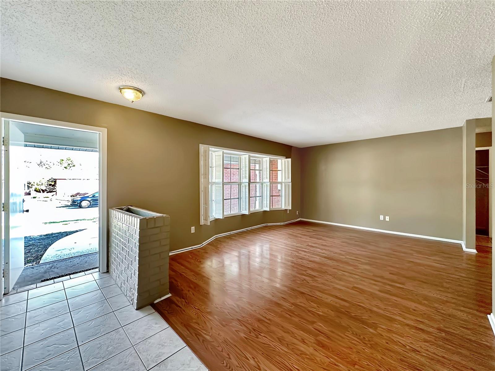 Photo 5 of 1314 SUNFISH DR