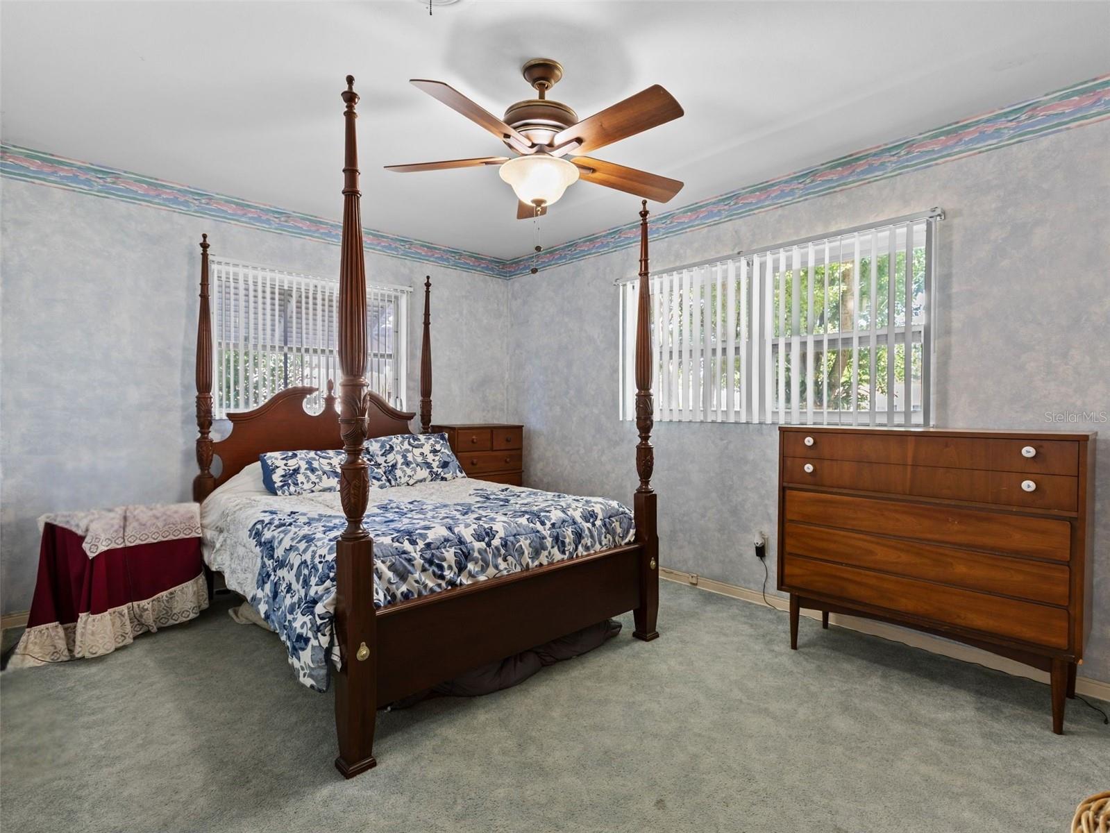 Photo 7 of 2047 GREENBRIAR BLVD