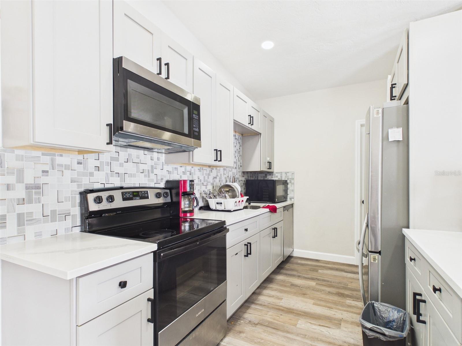 Photo 7 of 22040 FELTON AVE