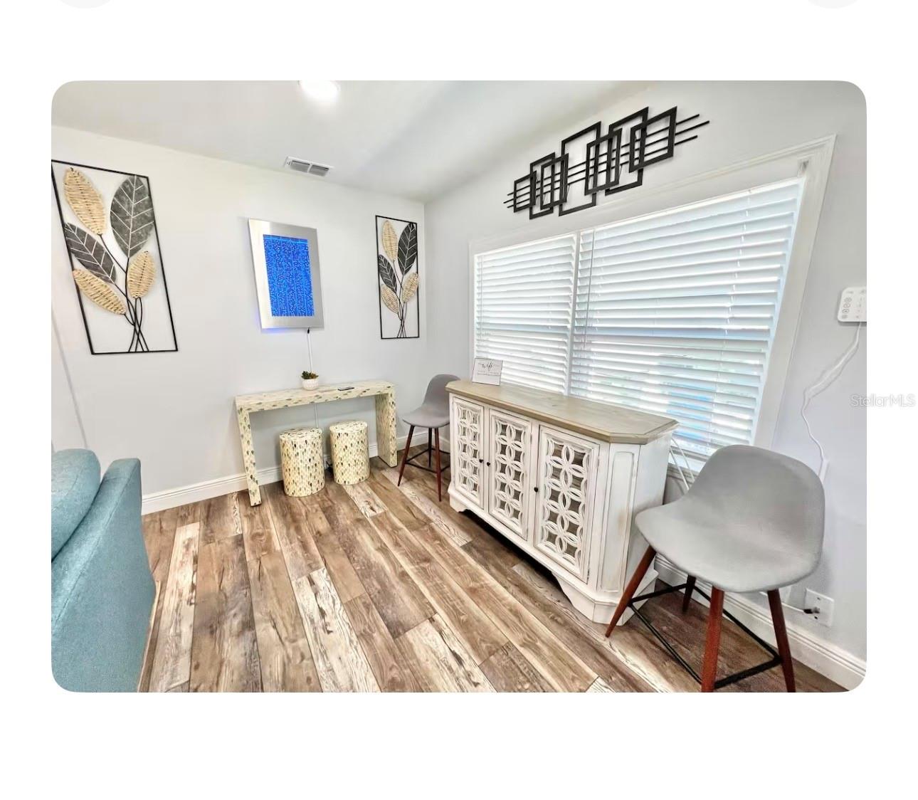 Photo 7 of 2217 THRACE ST