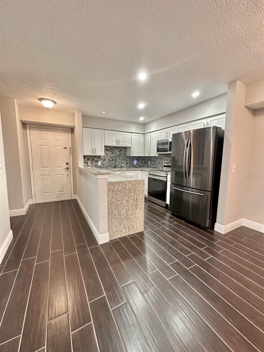 Photo 5 of 9481 HIGHLAND OAK DR #1003