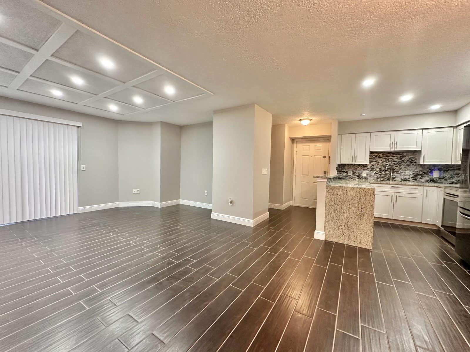 Photo 6 of 9481 HIGHLAND OAK DR #1003