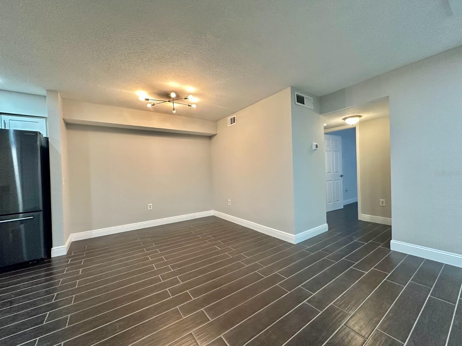 Photo 7 of 9481 HIGHLAND OAK DR #1003