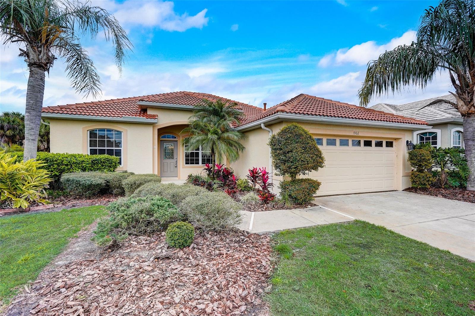 Photo 2 of 1902 COCONUT PALM CIR