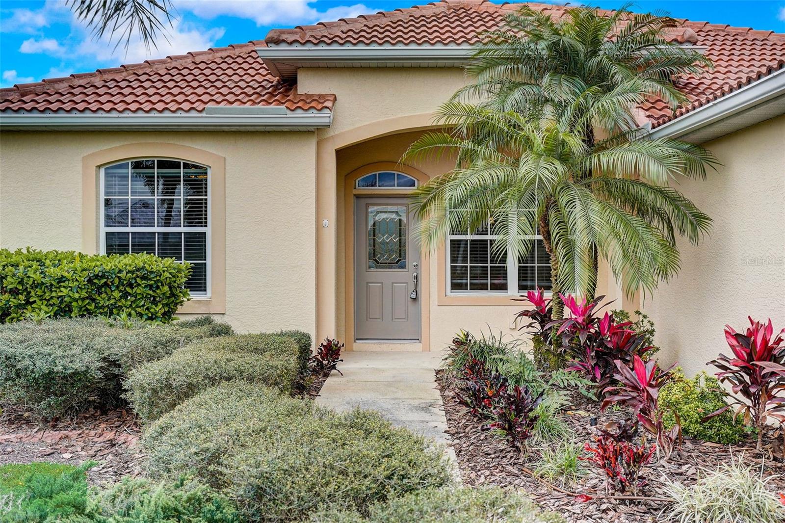 Photo 3 of 1902 COCONUT PALM CIR