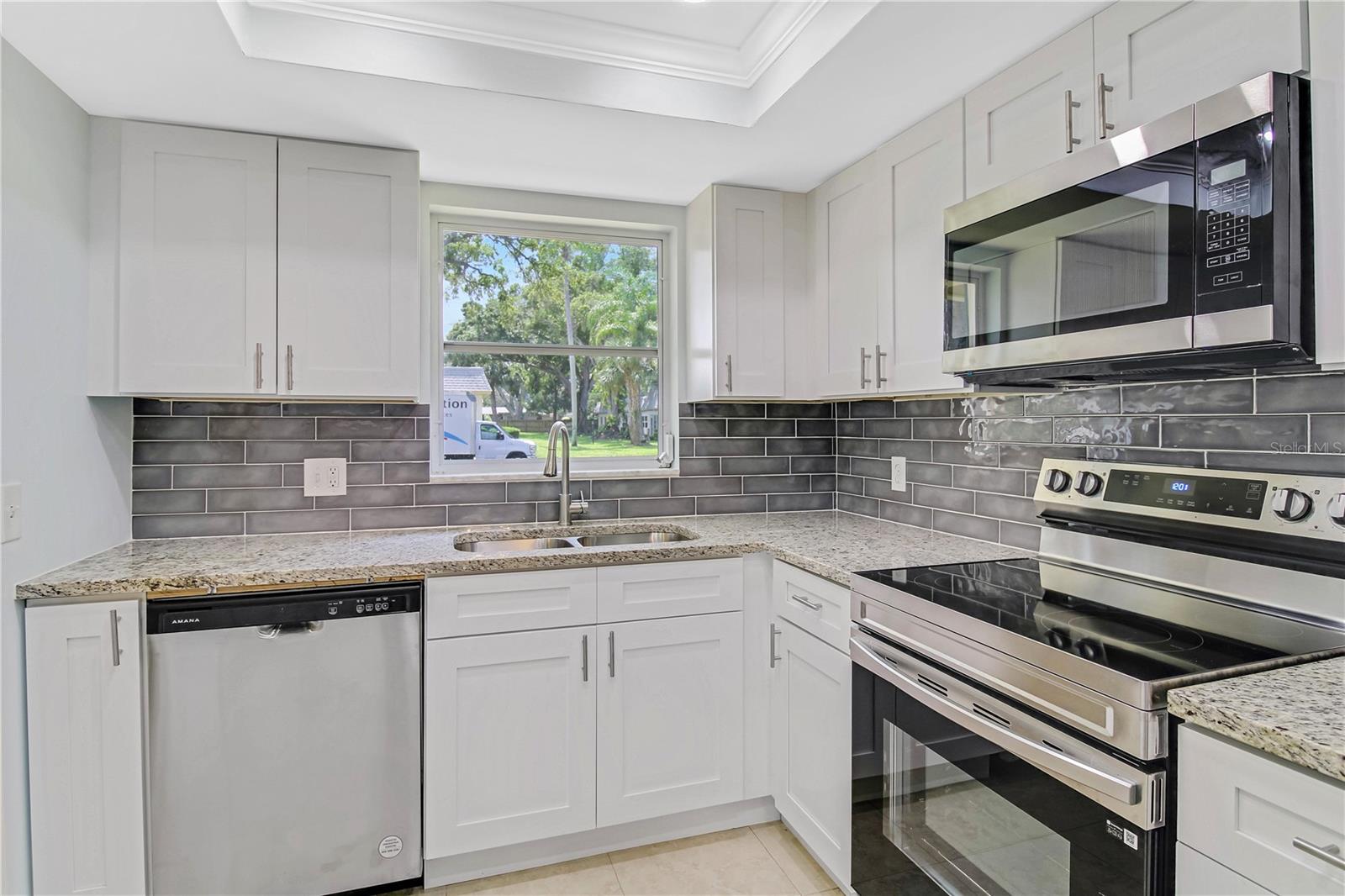 Photo 5 of 1466 NORMANDY PARK DR #4