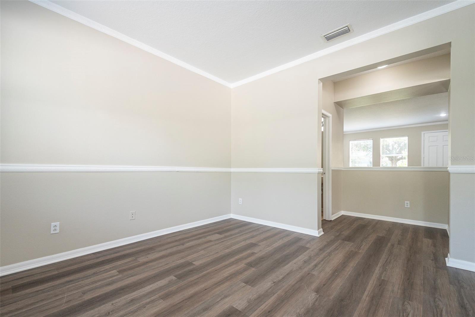 Photo 4 of 1706 ATLANTIC DR