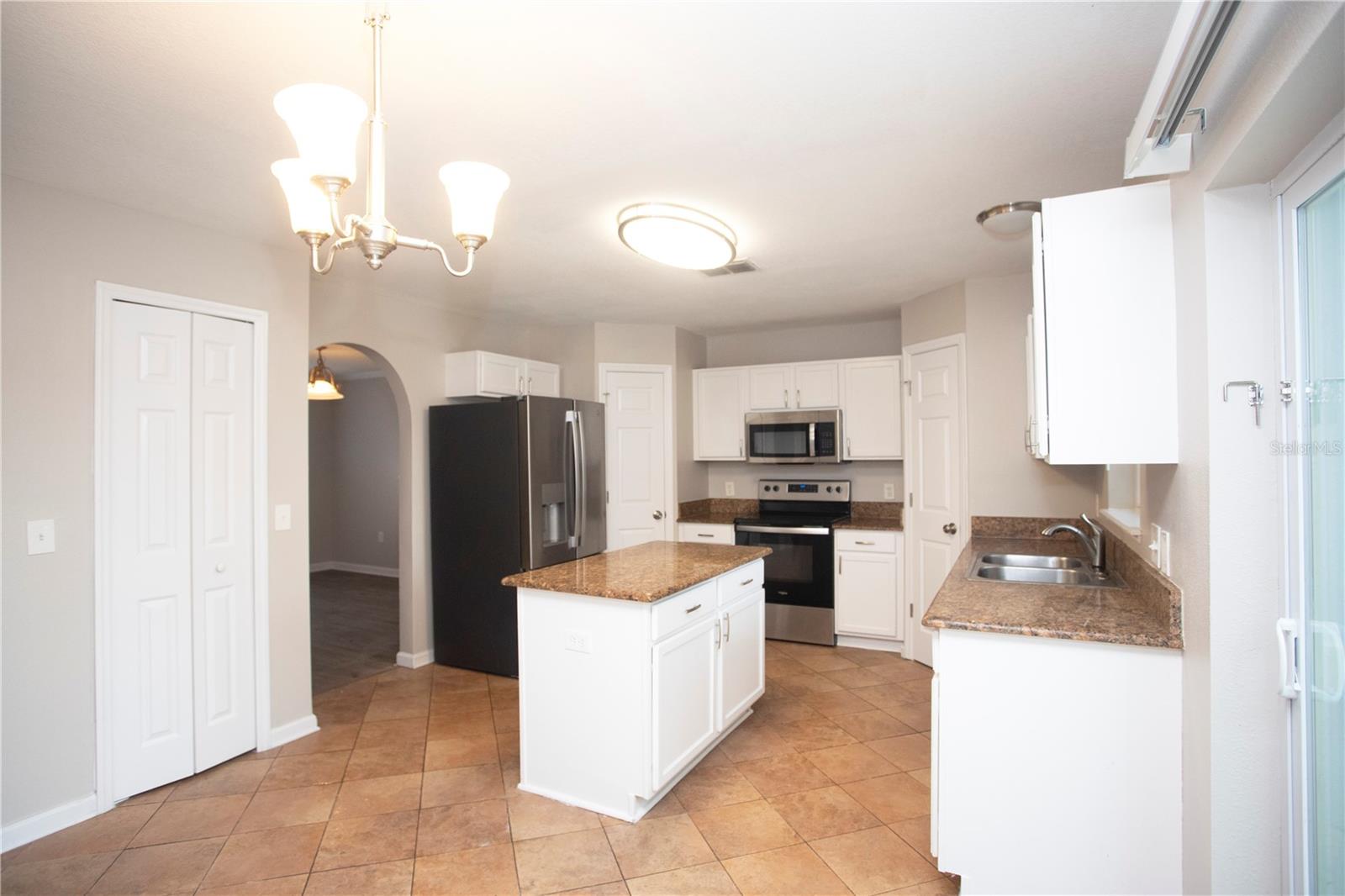 Photo 5 of 5239 TUMMEL CT