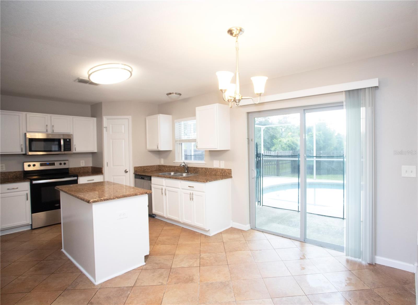 Photo 6 of 5239 TUMMEL CT