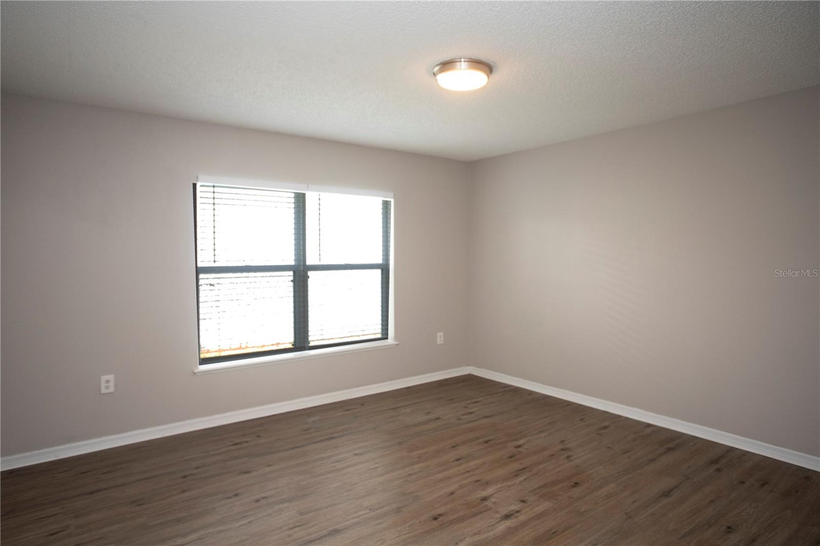 Photo 7 of 5239 TUMMEL CT