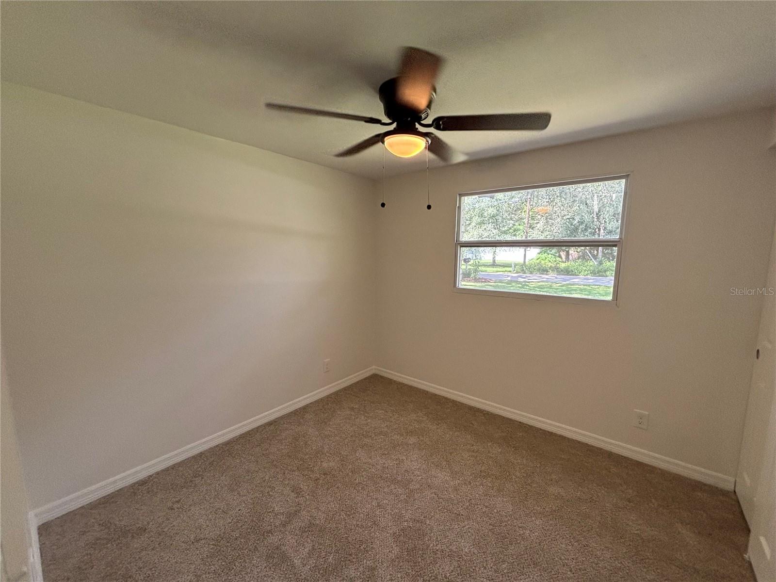 Photo 6 of 215 HIDDEN LAKE DR