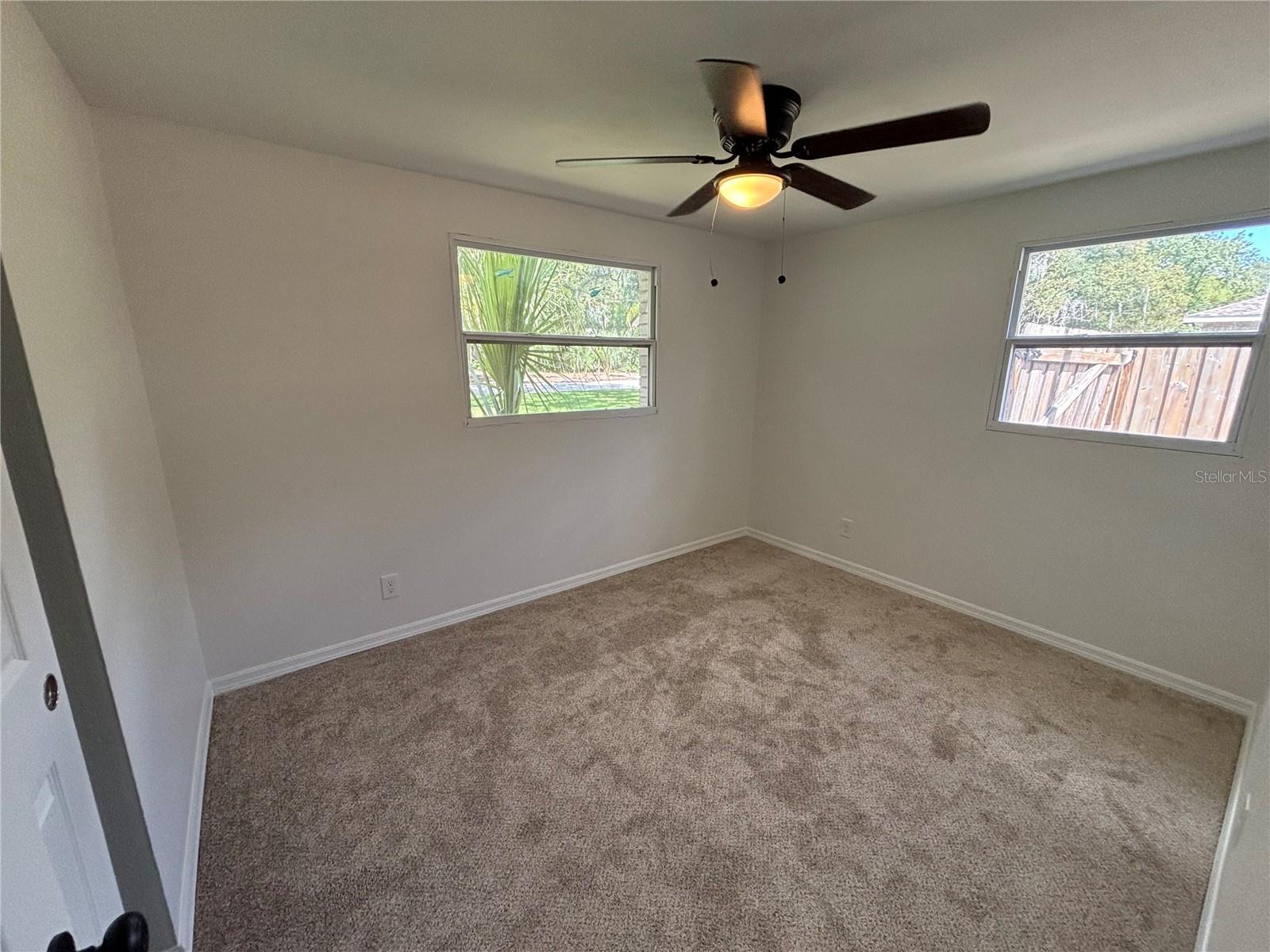 Photo 7 of 215 HIDDEN LAKE DR