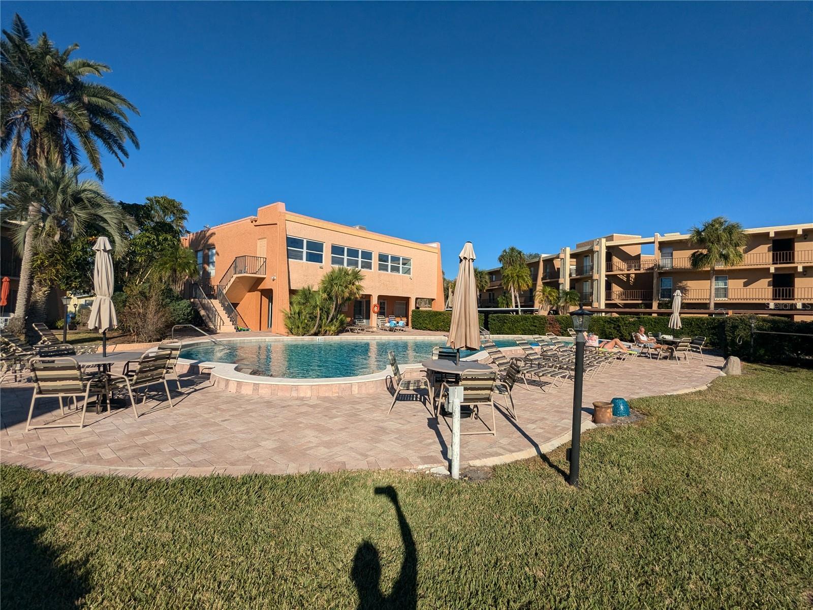 Photo 4 of 225 COUNTRY CLUB DR #C 327