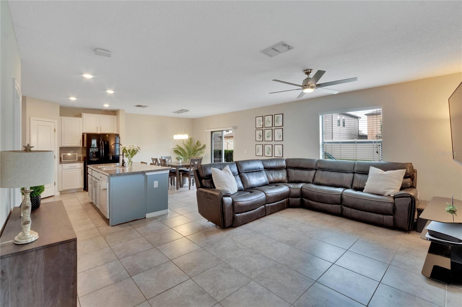 Photo 5 of 12716 HAMPTON HILL DR