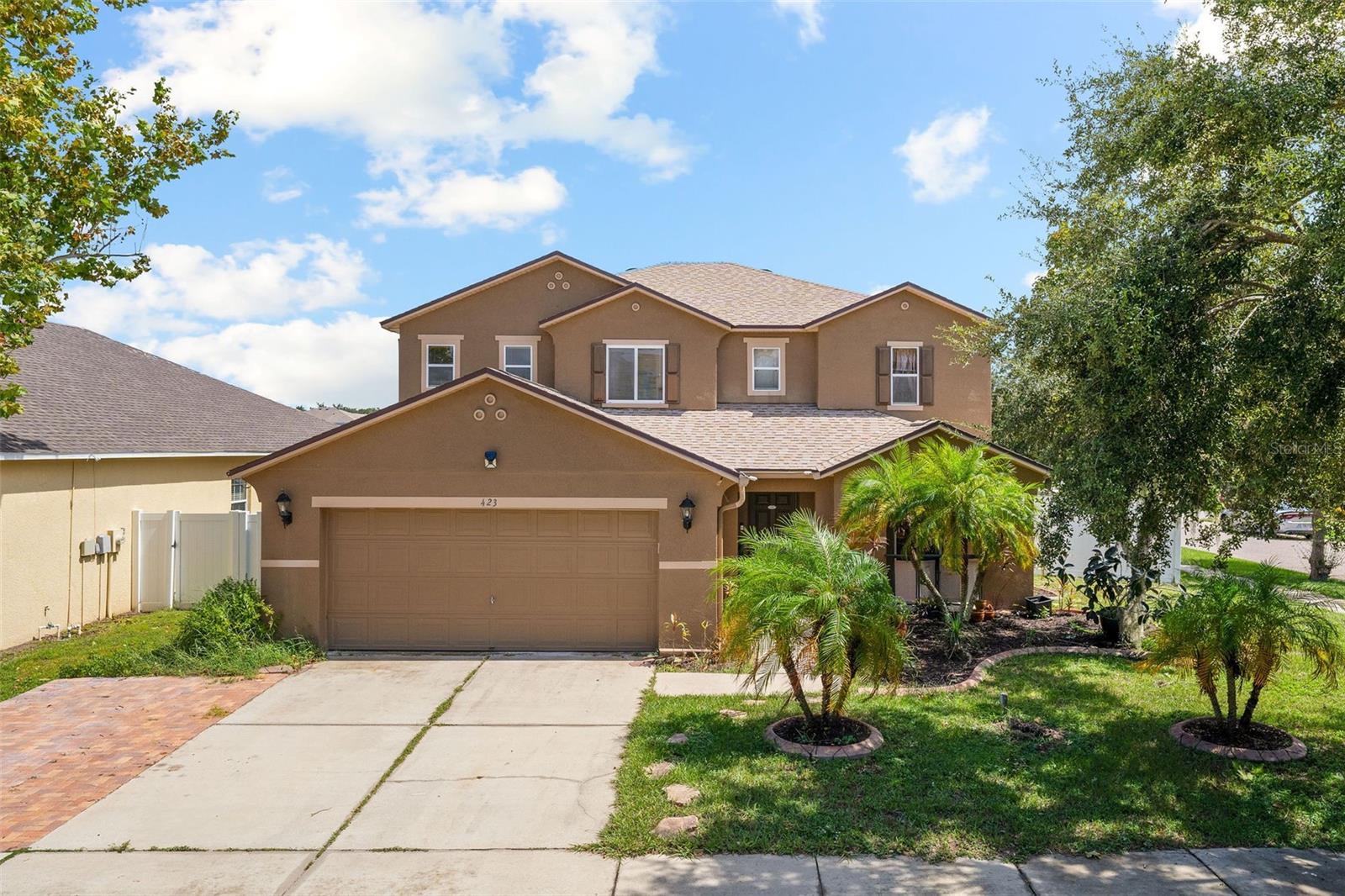 Photo of 423 CHIMNEY ROCK DR