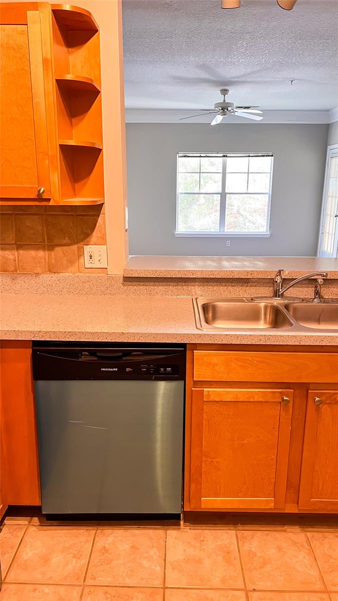Photo 4 of 4207 S DALE MABRY HWY #12204