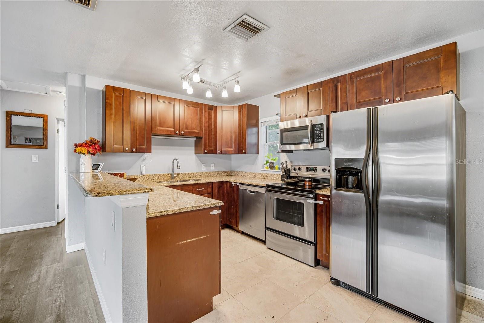 Photo 6 of 9064 93RD ST