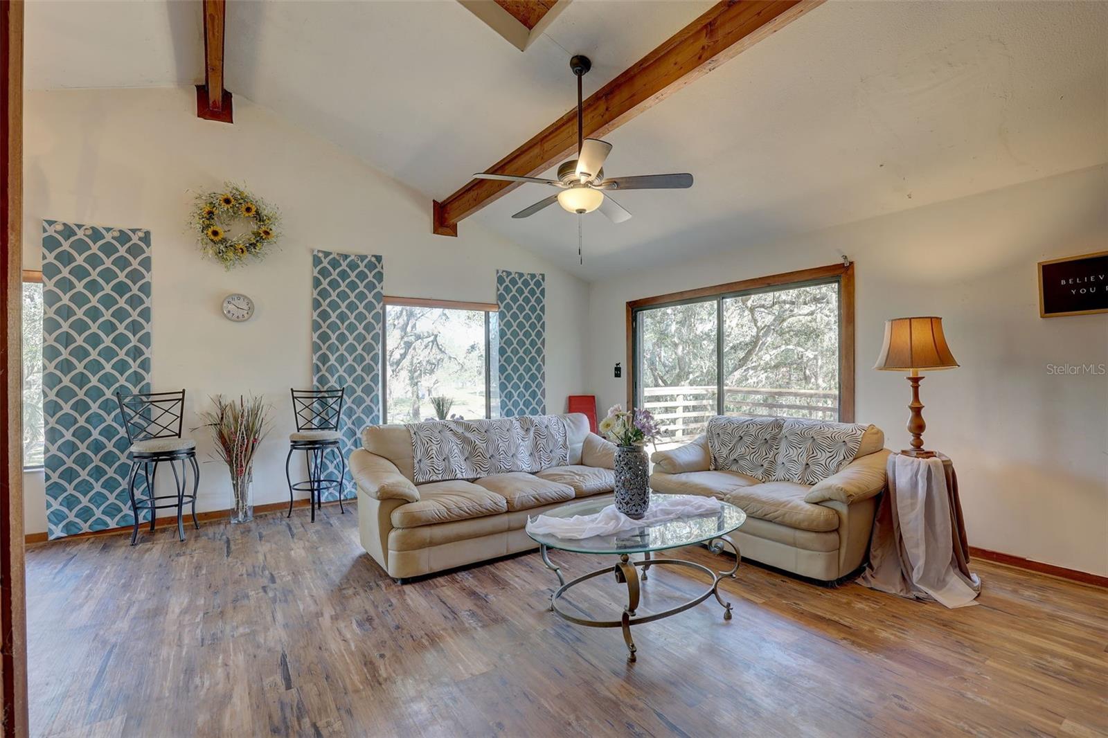 Photo 2 of 1106 OXBOW RD