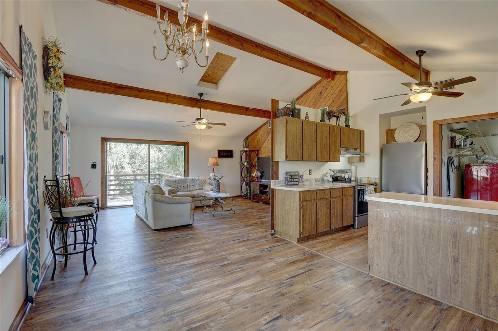 Photo 5 of 1106 OXBOW RD