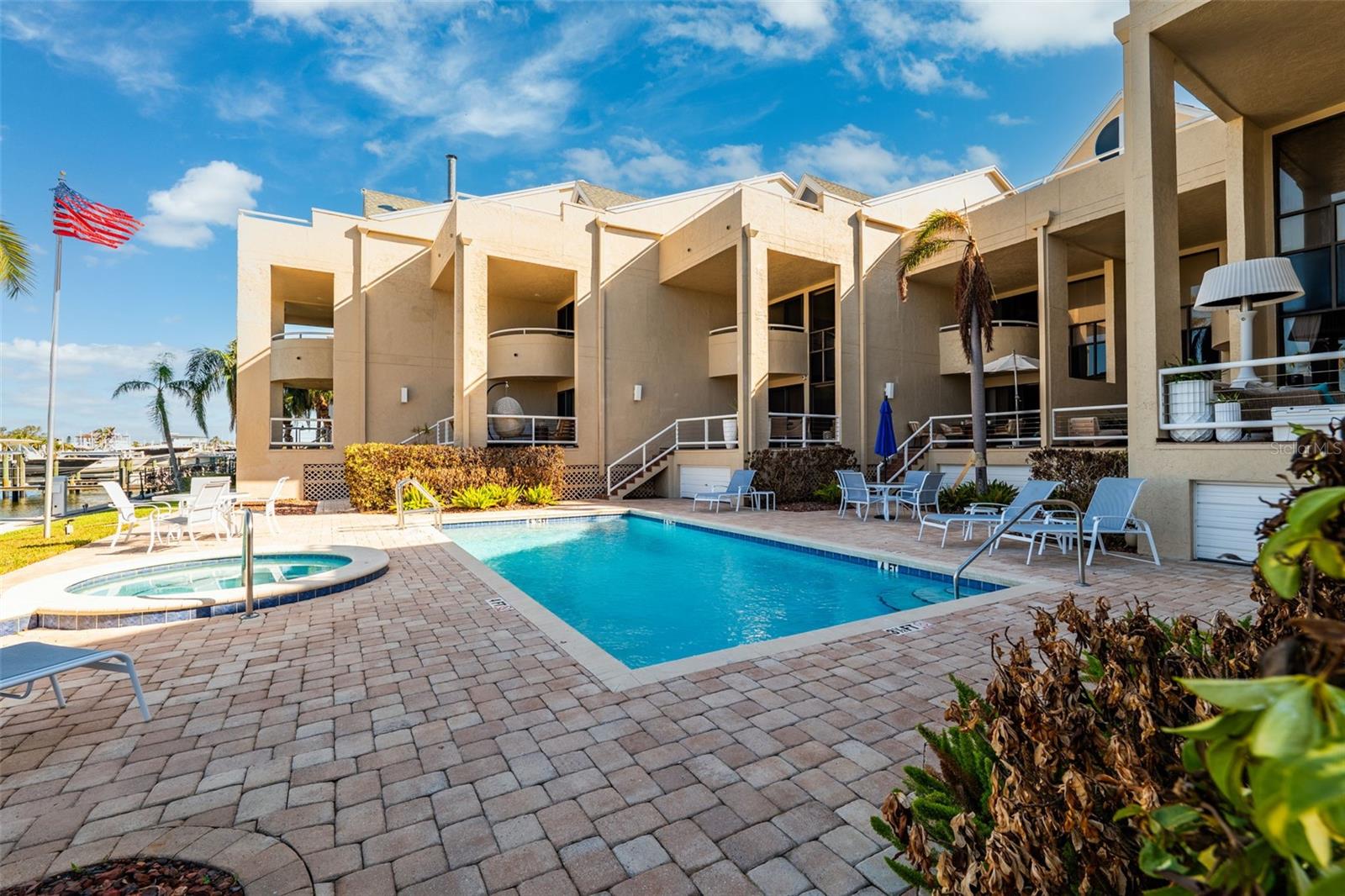 Photo 3 of 722 PINELLAS BAYWAY S #102