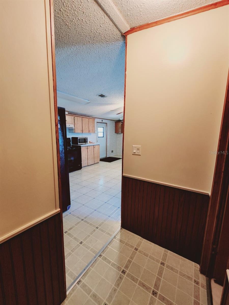 Photo 4 of 6246 MIDLAND ST