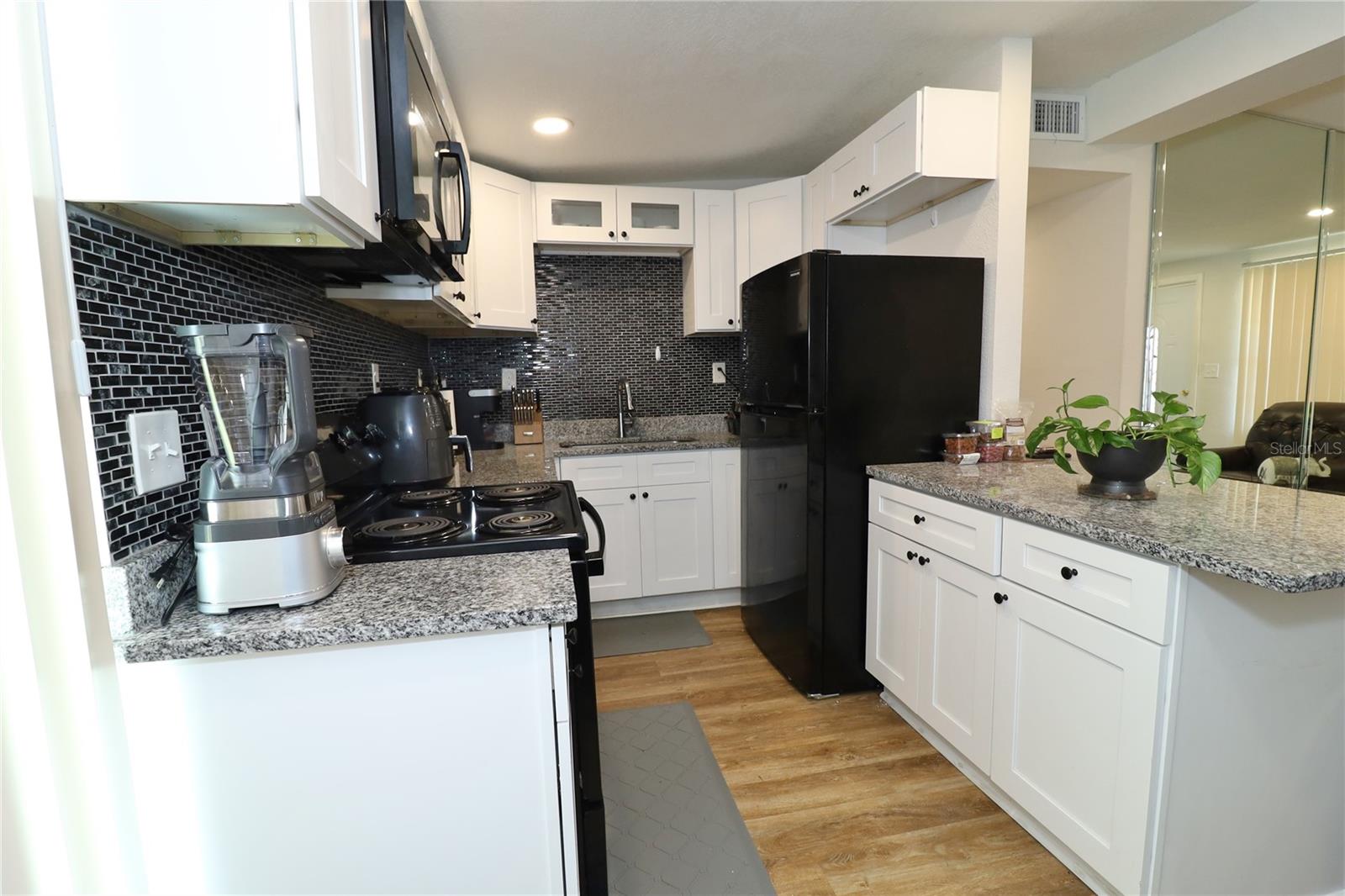 Photo 6 of 4806 S 88TH ST