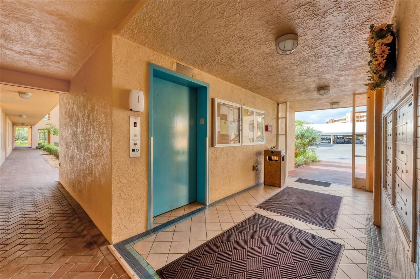 Photo 7 of 4530 PINEBROOK CIR #208