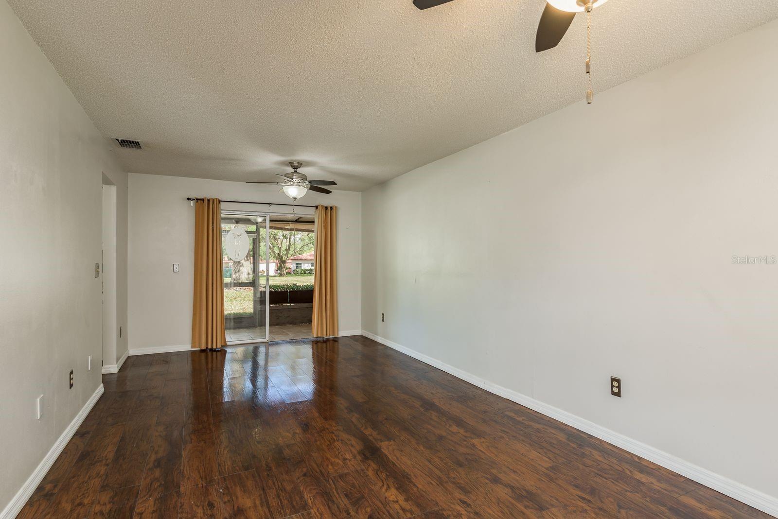 Photo 3 of 1102 TARRIDON CT