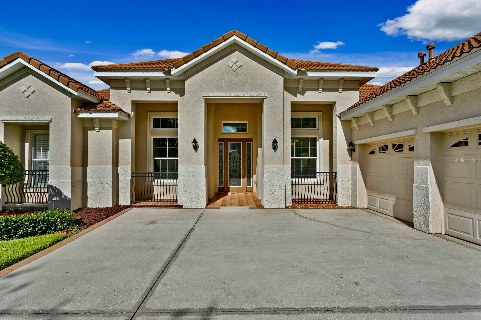 Photo 5 of 8306 WINDSOR BLUFF DR