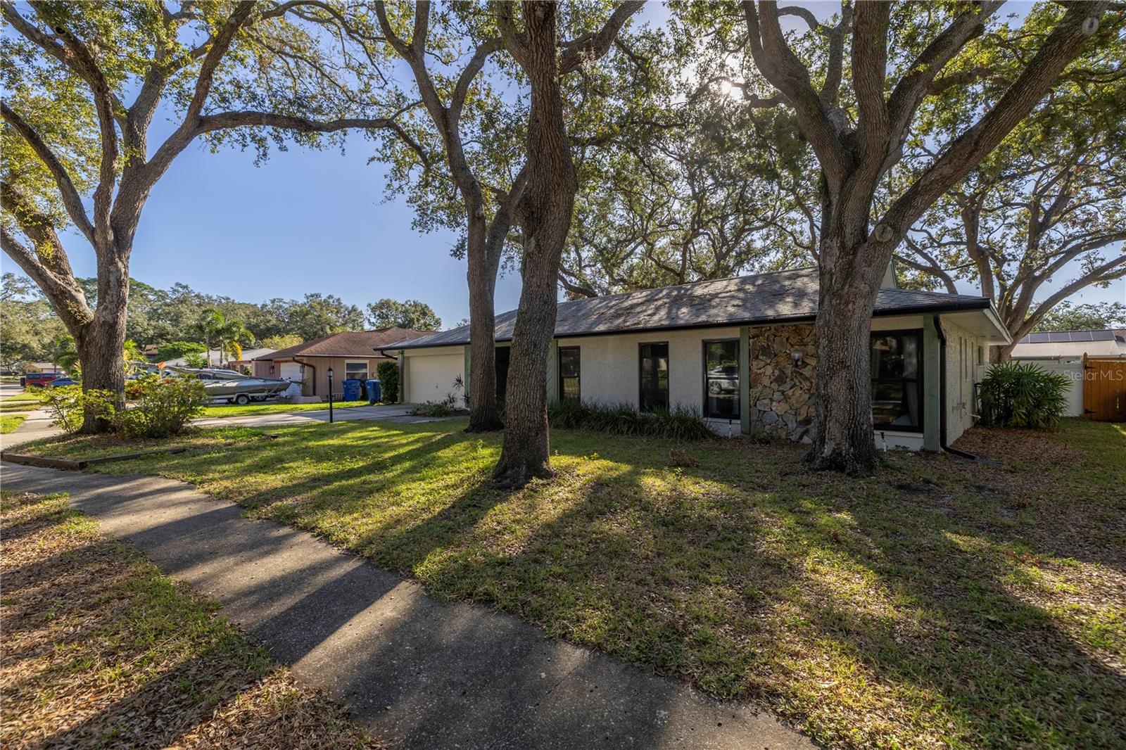 Photo 4 of 2227 WILLOWBROOK DR
