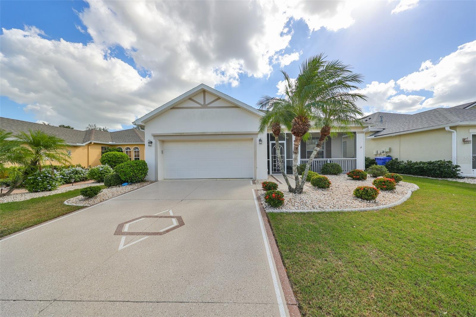 Photo 2 of 1120 EMERALD DUNES DR