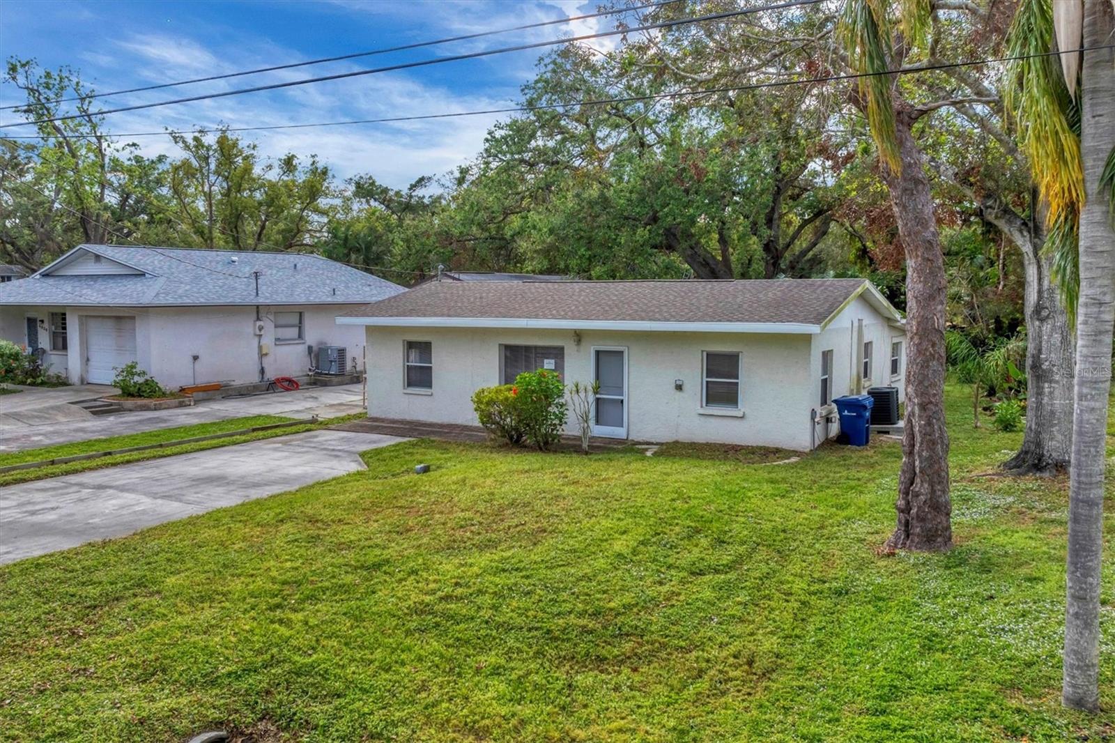 Photo 3 of 4620 VIOLET AVE