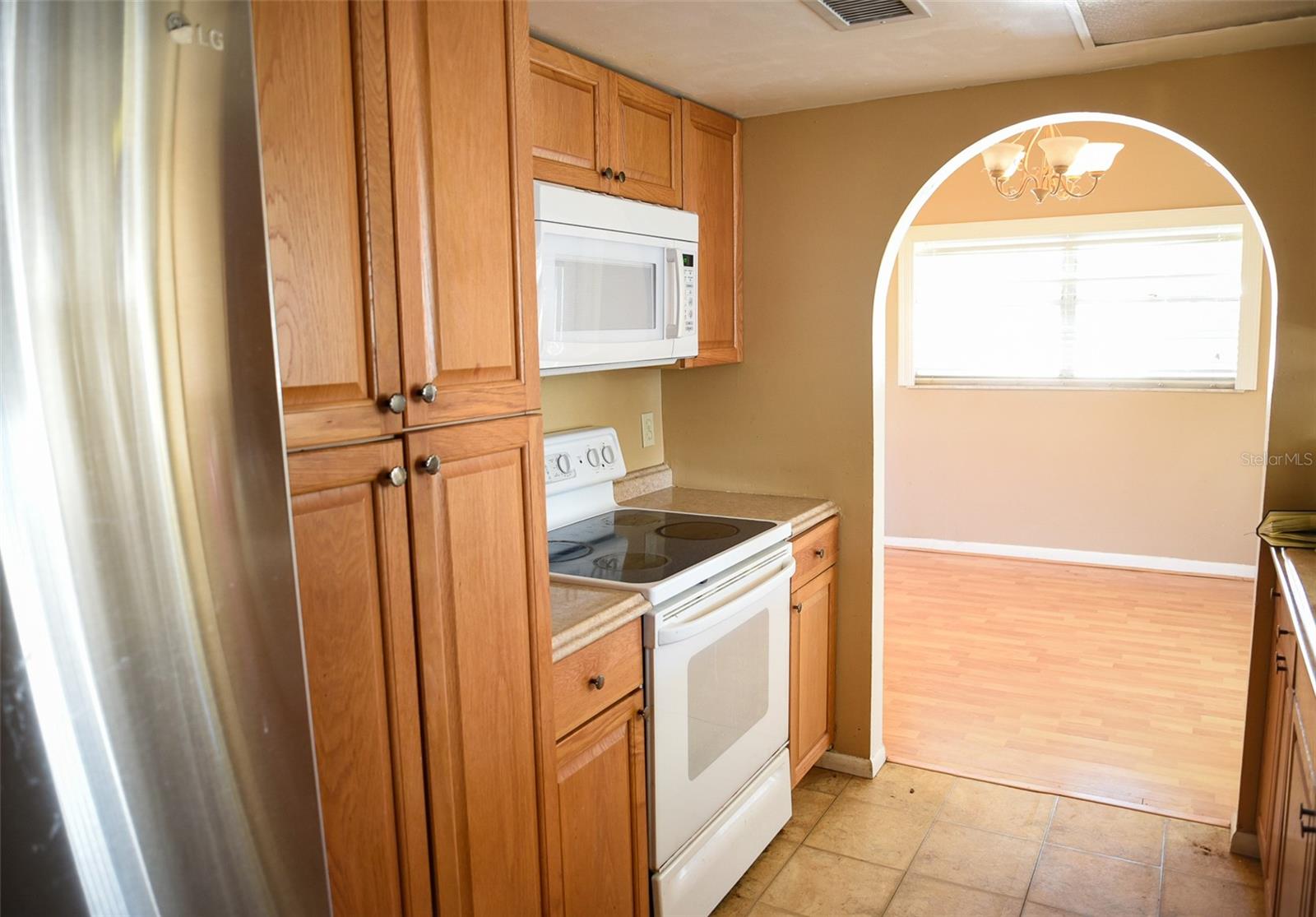 Photo 7 of 603 HIGHVIEW CIR S