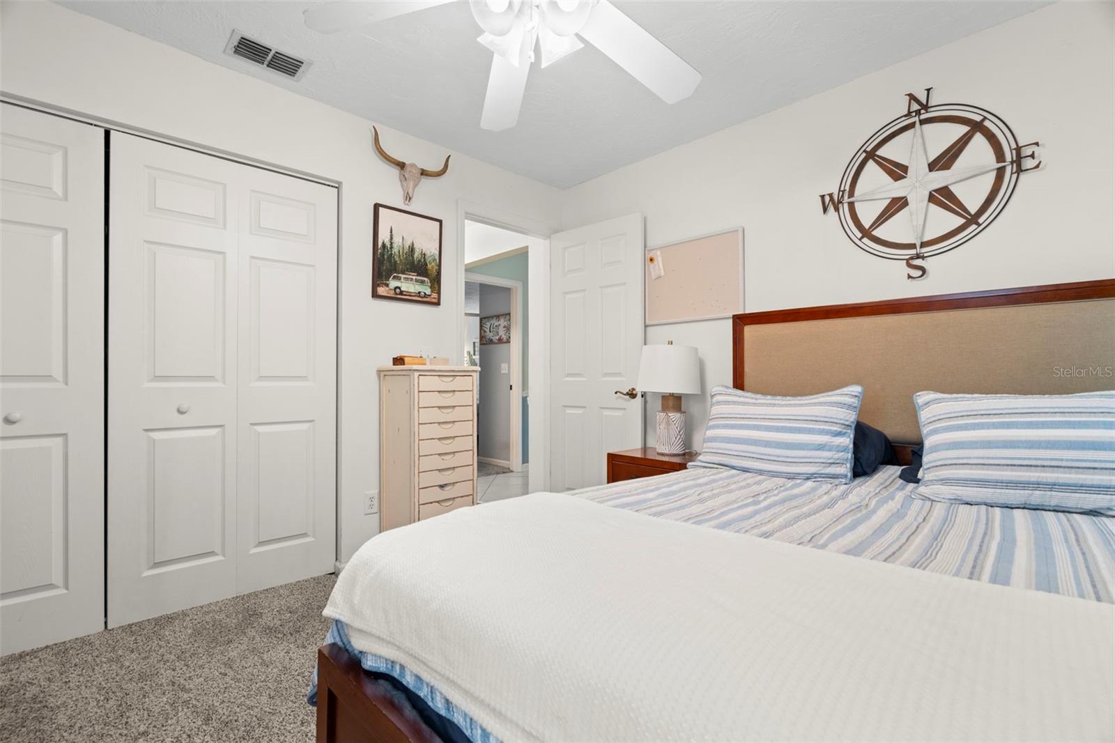 Photo 6 of 705 13TH AVENUE CIR W