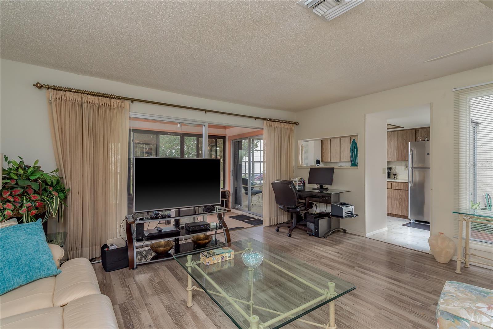 Photo 3 of 11337 VERSAILLES LN #F