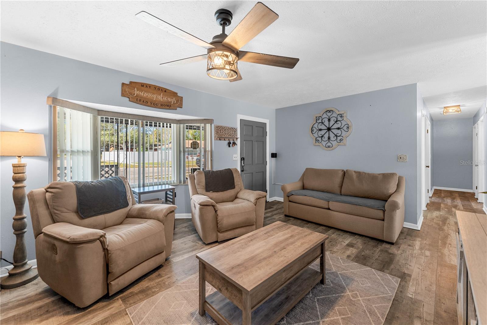Photo 5 of 1308 OAKHILL ST
