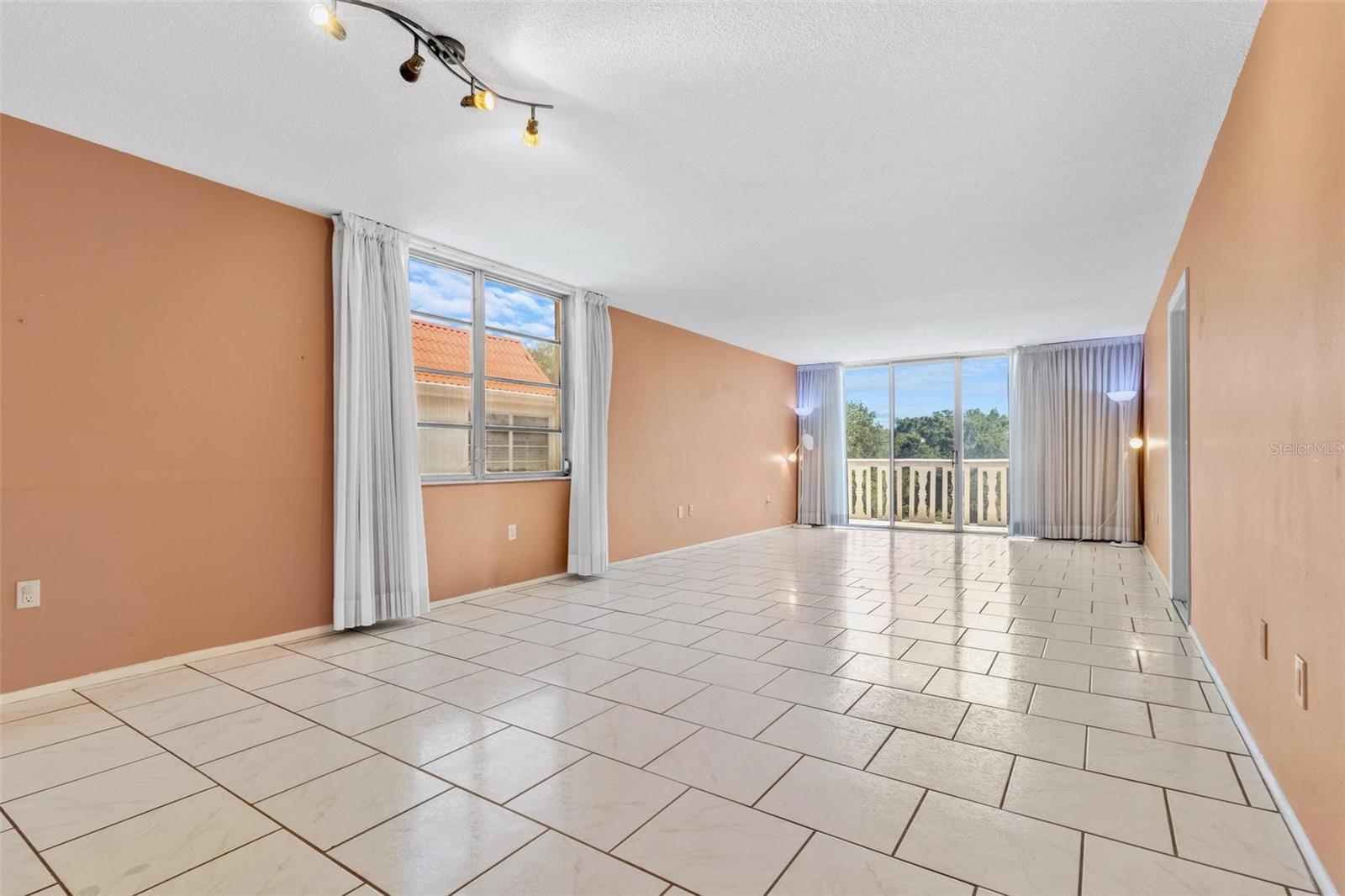 Photo 7 of 2650 PEARCE DR #403