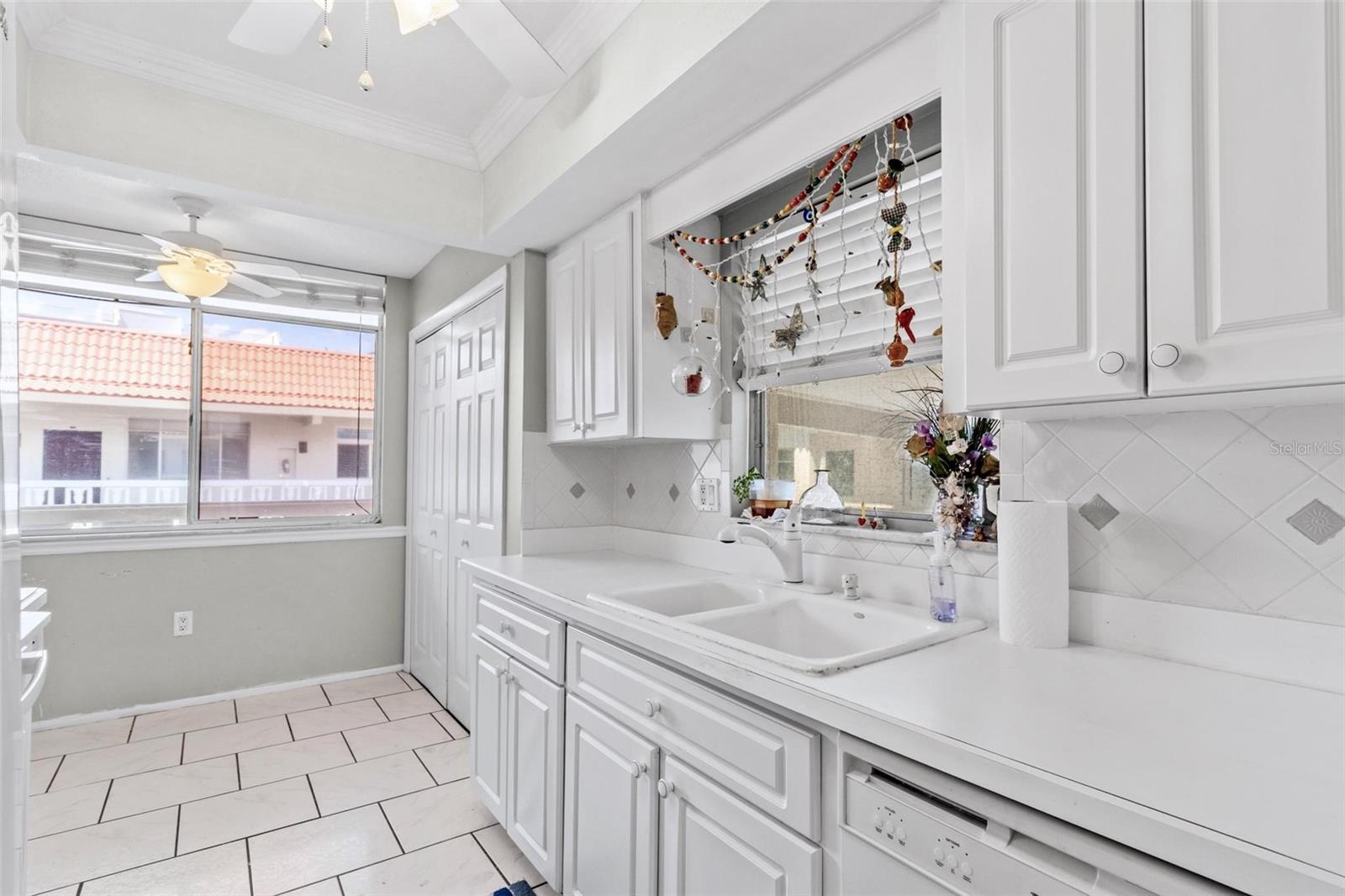 Photo 5 of 2650 PEARCE DR #403
