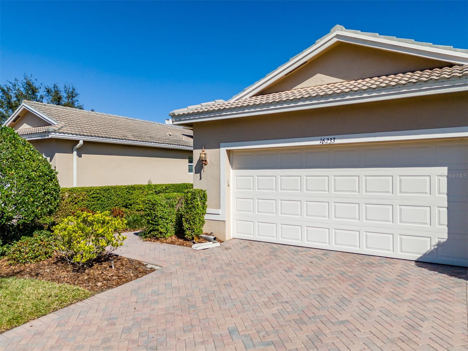 Photo 4 of 16233 AMETHYST KEY DR