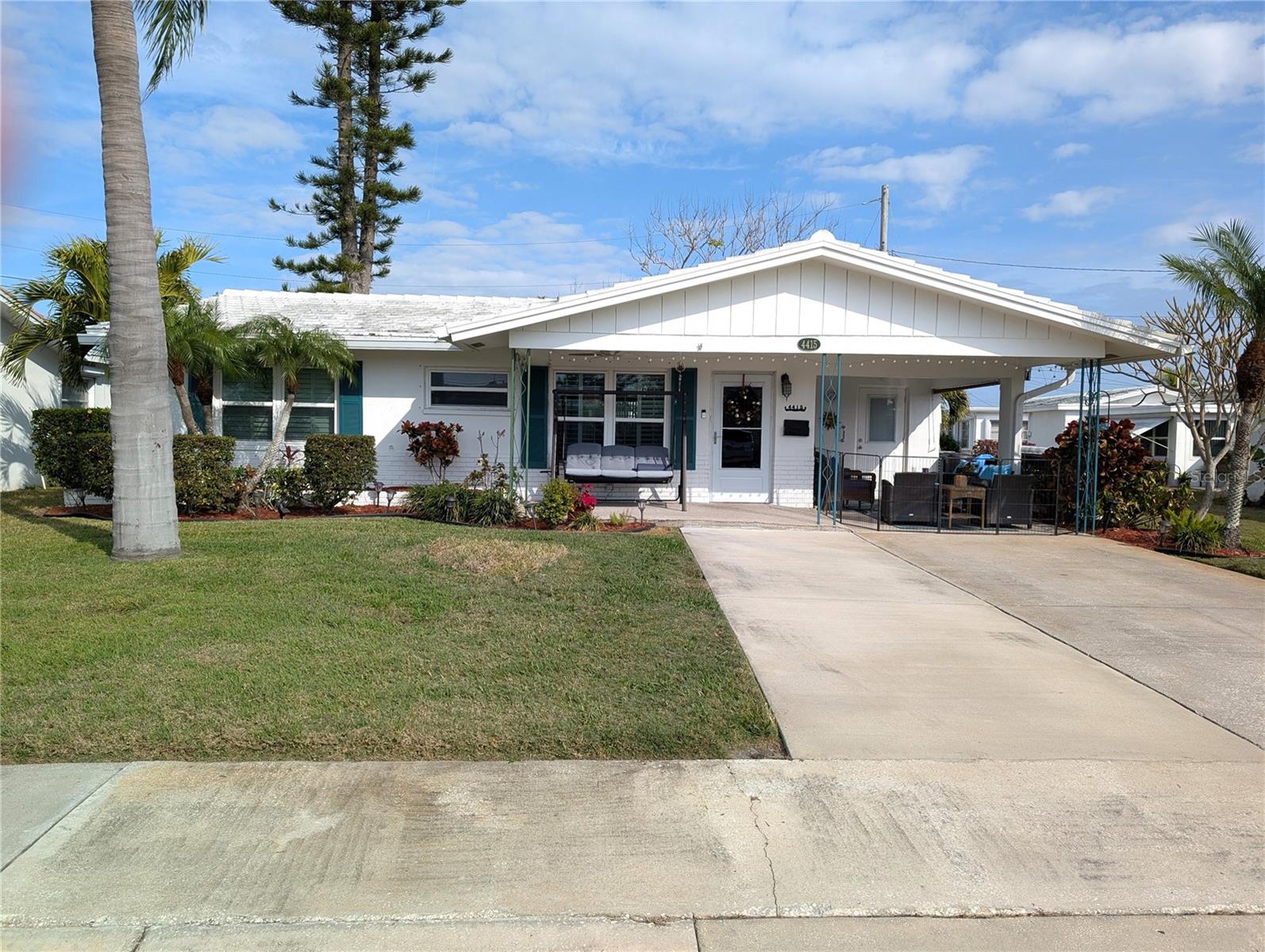 Photo 2 of 4415 96TH AVE N