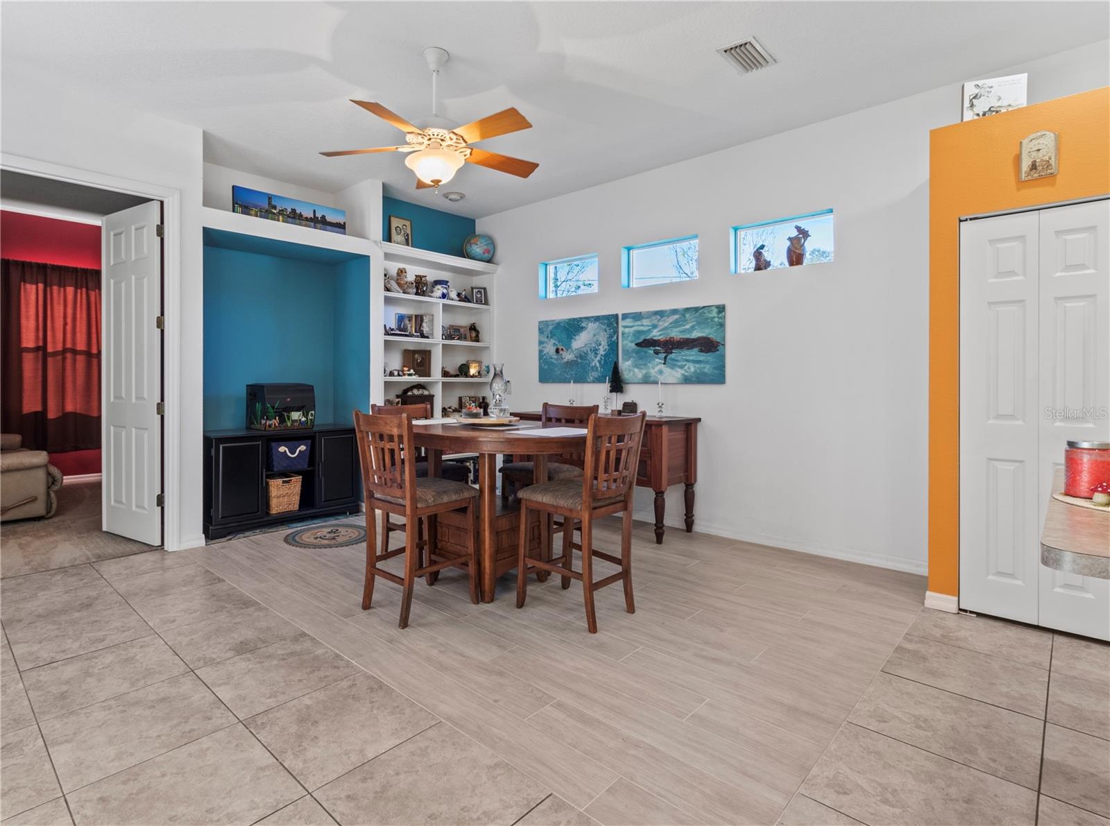 Photo 4 of 4121 70TH STREET CIR E