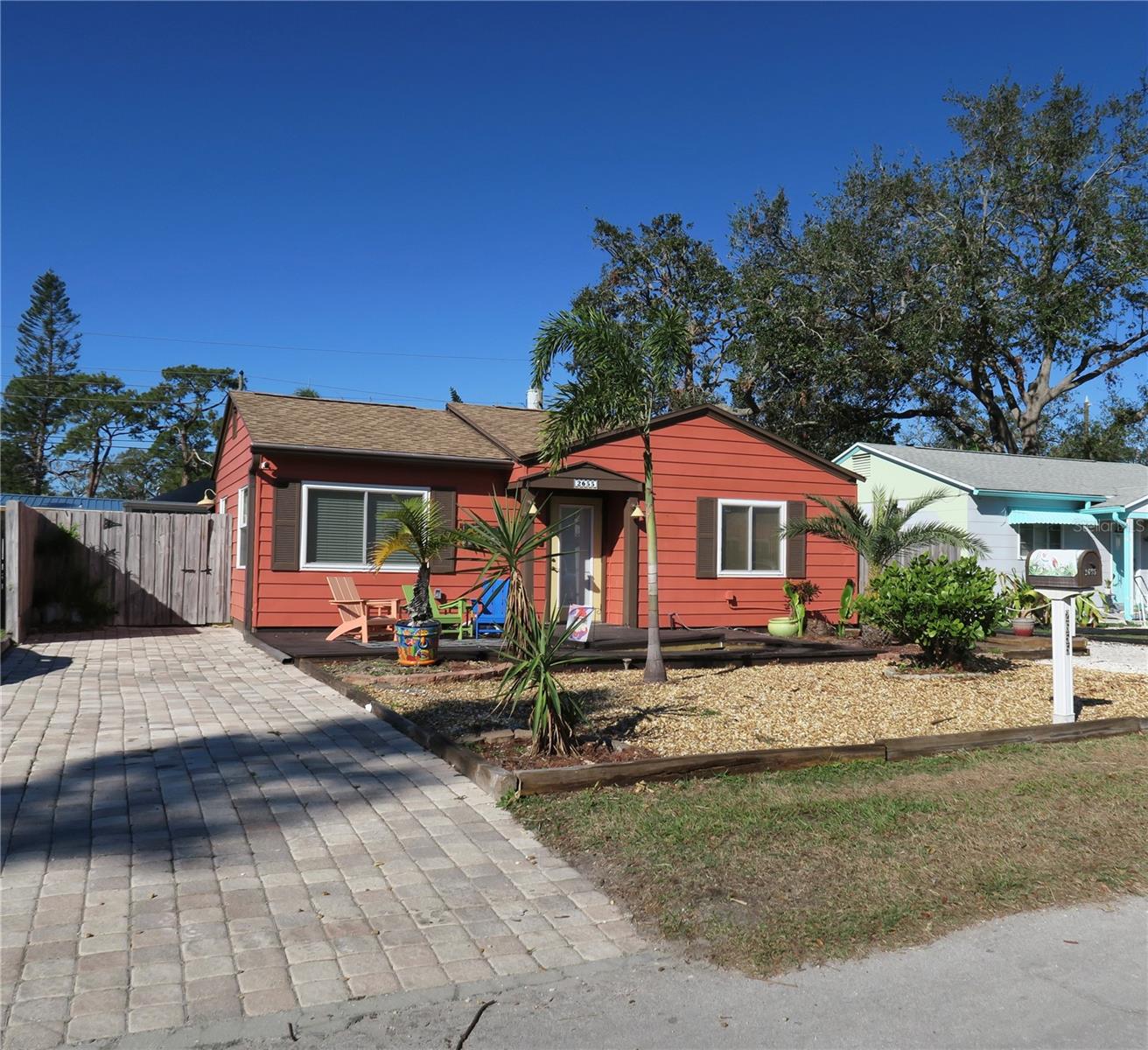 Photo of 2655 MIRIAM ST S