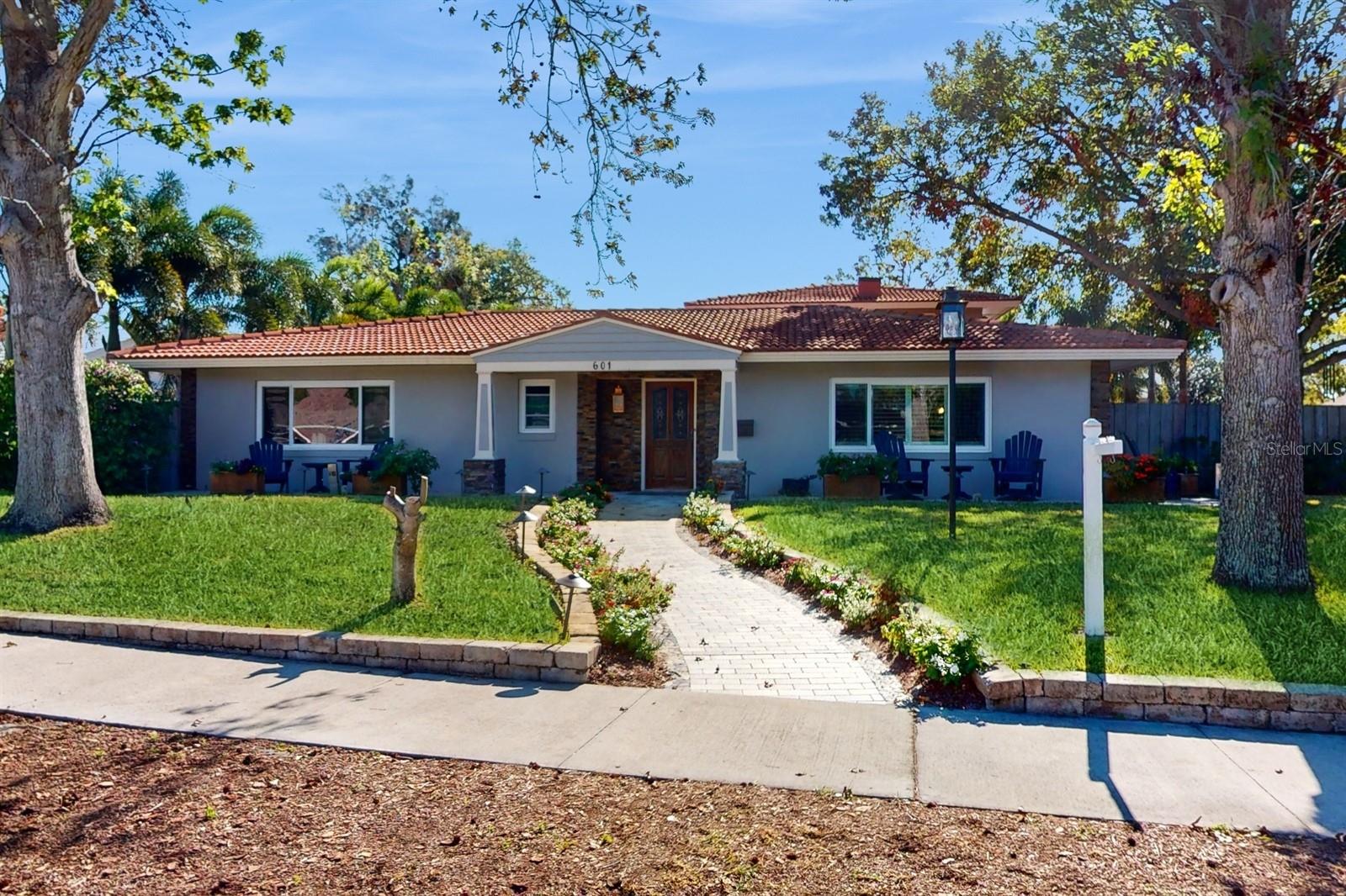 Photo of 601 PONCE DE LEON BLVD