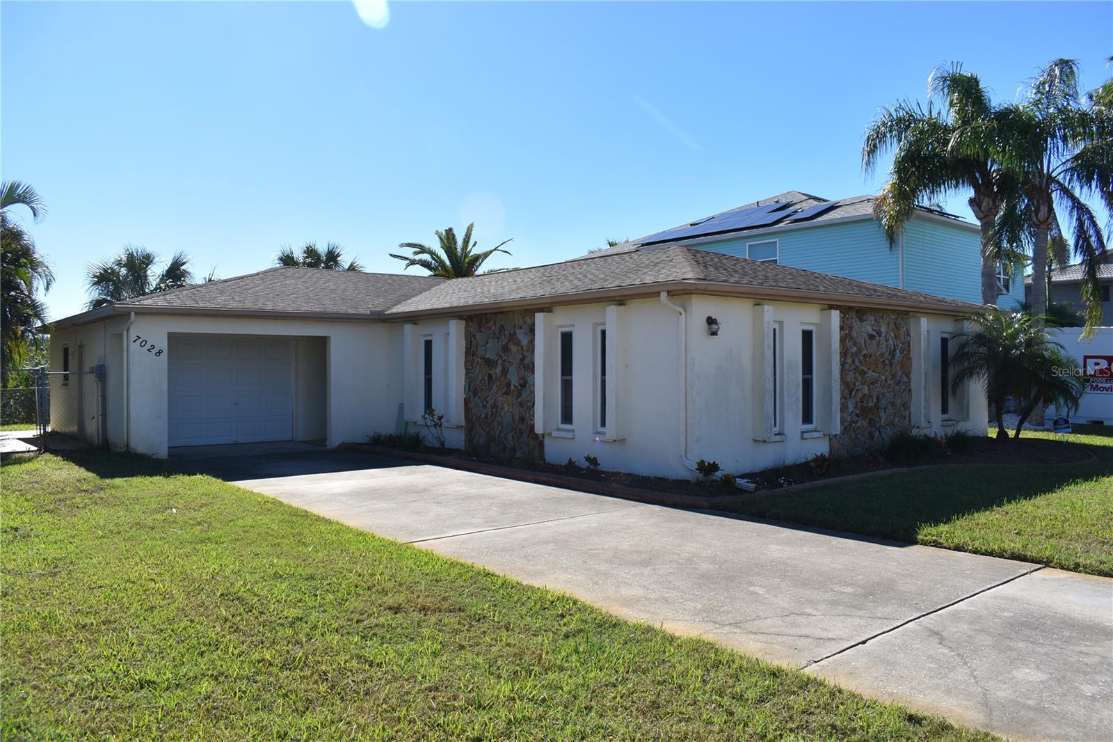 Photo 7 of 7028 SOUTHWIND DR