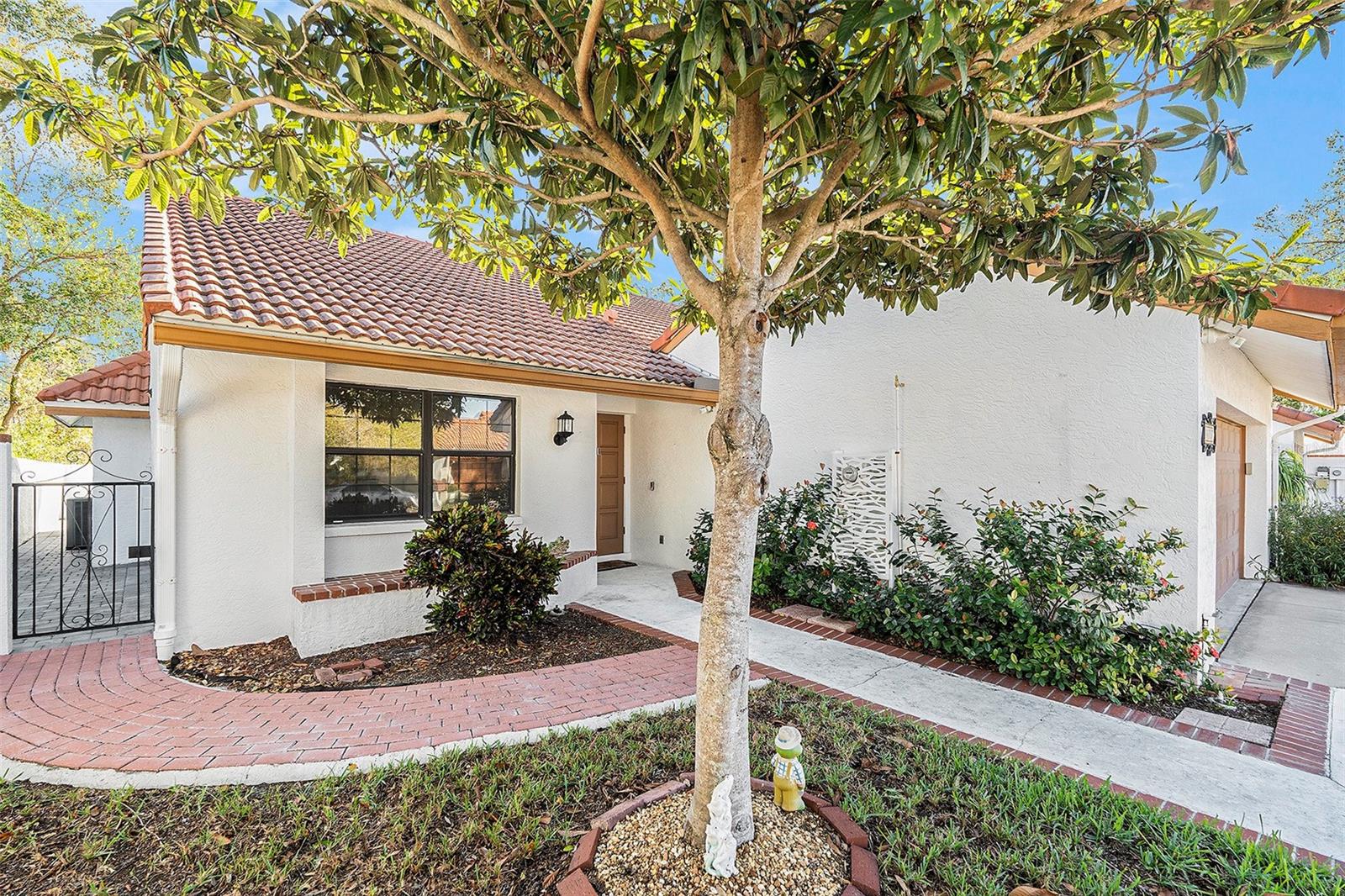 Photo 2 of 11507 ORILLA DEL RIO PL