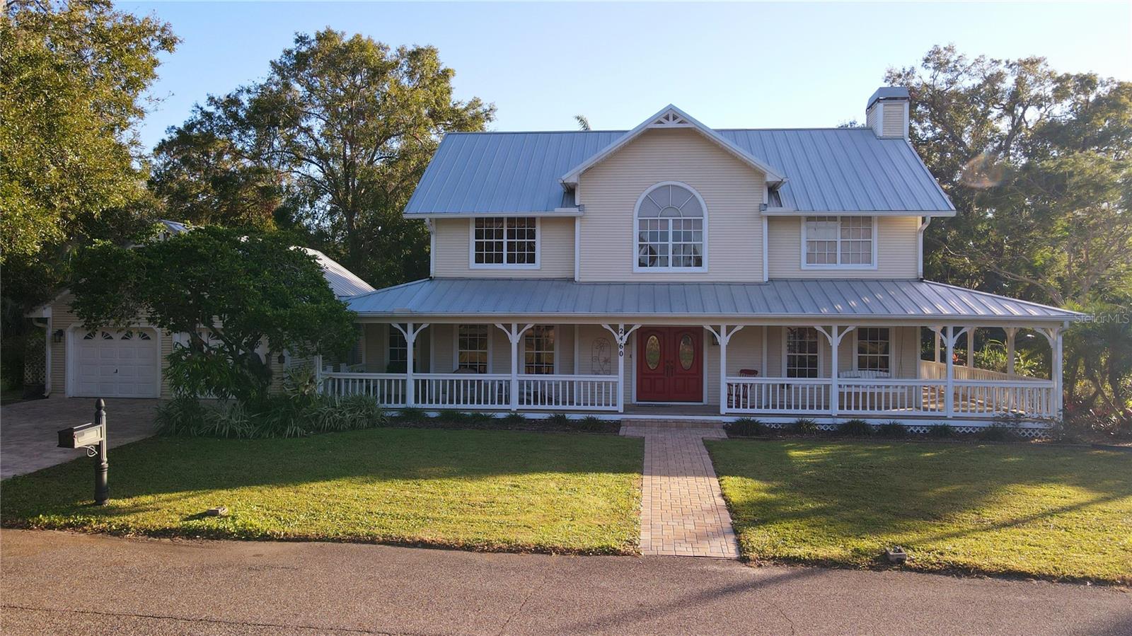 Photo of 2460 RICHARDS RD