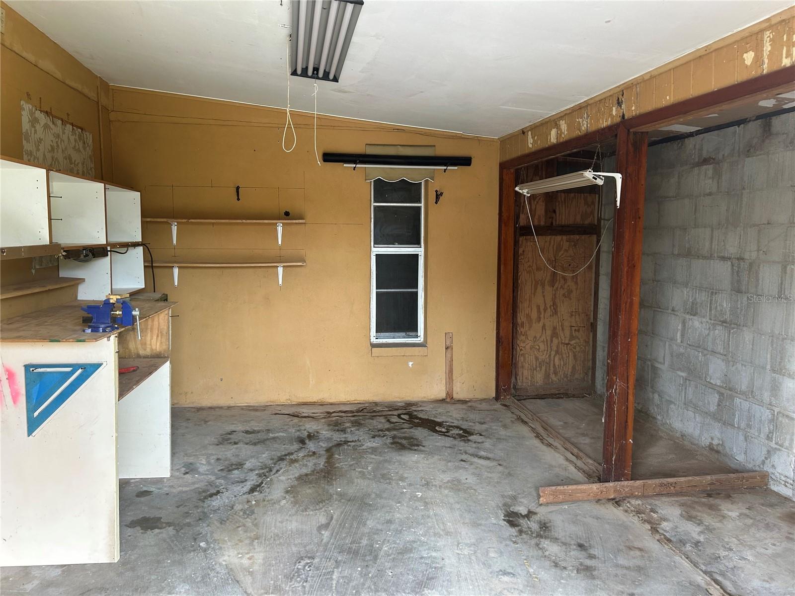 Photo 5 of 2620 S 19TH ST